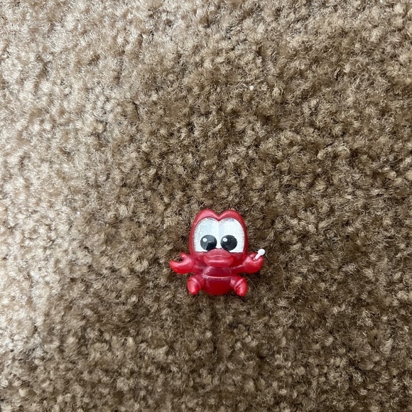 Disney Doorables Series 6 Jeweled Princess Figurine – Little Mermaid – Sebastian - Picture 3 of 5